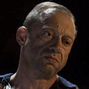 Julien Skye als Oleg