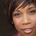 Lossen Chambers als Elizabeth Johnson
