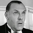 Syd Crossley als Skelly's Runner