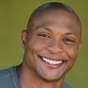 Eddie George als Mortimer