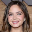 Ryan Kiera Armstrong als Young Antonia