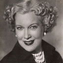 Любовь Орлова als Анюта, домашняя работница (Anyuta - the Housemaid)