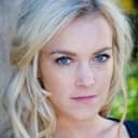 Laura McMonagle als Kate Carter