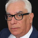 Serge De Nardo als Neighbourhood Man