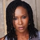 Sydelle Noel als Dr. Adkins