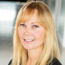 Daphne Lewis als Self - Defendant