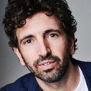 Greg Barnett als Preston