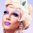 Vanessa van Cartier als Self - Jury