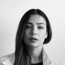 Mina Kamouie als Kirah