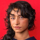 Odessa A'zion als Bailey