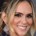 Karen Martínez als Ximena Colmena (voice)