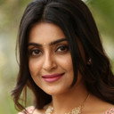 Avantika Mishra als The Girl in the Temple