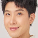 ธนวัฒน์ รัตนกิจไพศาล als Bison