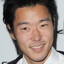 Aaron Yoo als Peter Jung