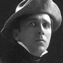 Franklin Ritchie als Tom Warriner aka Tom Drake