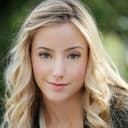 Katelyn Pacitto als Nellie Smith