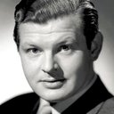 Benny Hill als Syd McCaffey