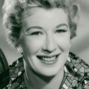 Barbara Kelly als Jean Fox