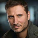 Manny Marianakis als Dustin Wilson