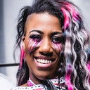 Adrienne Palmer als Athena