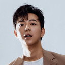 Yijun Zeng als 