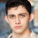 Felix Avitia als Littlefoot (voice)