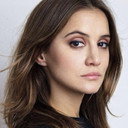 Bárbara Lombardo als Mesera