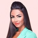Dolly Shaheen als Nour