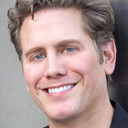 Joseph Falsetti als Bank Manager