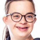 Antonia Riët als Paula