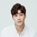 이시강 als Kwon Ji Woo