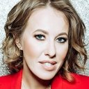 Kseniya Sobchak als Madam Xue-Xue