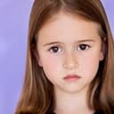 Alina Brace als Young Natalie Fabelman