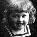 Lily Frederiksen als 
