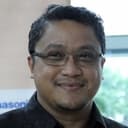 Dede Yusuf als Papa Bobi