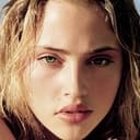 Estella Warren als Daena