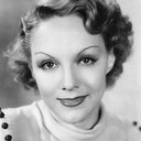 Claire Dodd als Julia Thorne