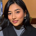 Isha Thapa als Bima