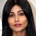 Madhurima Basak als Shirin Banerjee