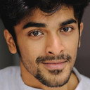 Santhosh als Young Aditha Karikalan