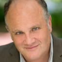 Brett Eidman als Papa Ortu