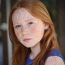 Savannah Liles als Ellie