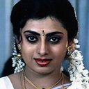 Priya Raman als Shradha Kaul