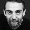 Önem Pişkin als Halit
