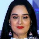 Padmini Kolhapure als Dev's fan