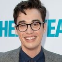 Joey Bragg als Magoo