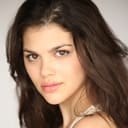 Fallon Smythe als Harper Row