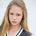 Ashlea Rae als Natalie