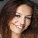 Ludivine Laveine als Host