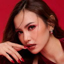 Mahalini Raharja als Nisa (Pelayan Bak Mie)